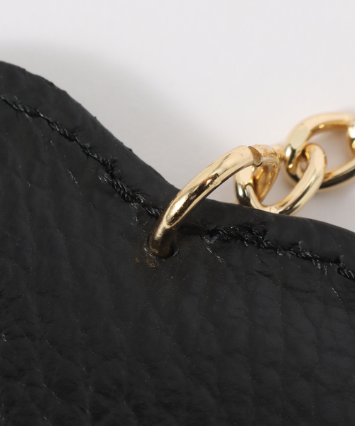 La TOTALITE（ラトータリテ）の「AULENTTI/オウレンティ  レザーハートチャーム（その他小物・レディース・レッド/ブラック/アイボリー・FREE）」の6枚目の写真