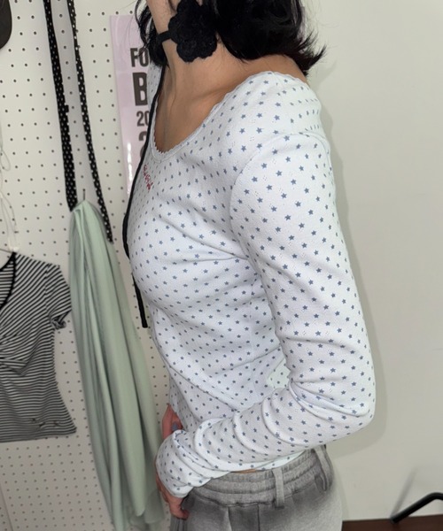 SHAGGIE(シャギー)の「スタープリント2WAYスムーストップス(Tシャツ/カットソー・レディース・ライトブルー/ホワイト/グレー/イエロー・FREE)」の8枚目の写真