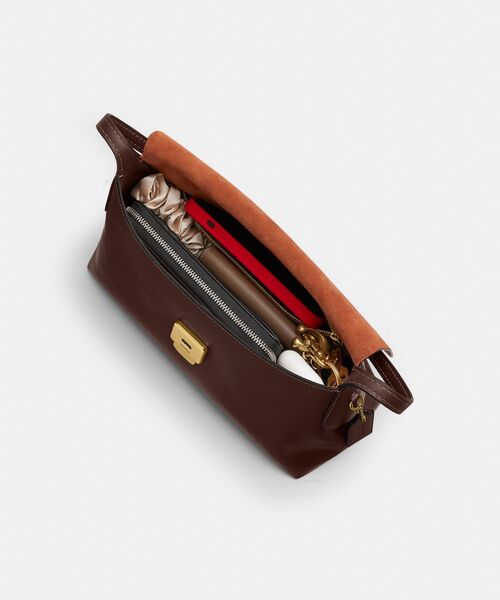 COACH(コーチ)の「チェルシー ショルダー バッグ 30(ショルダーバッグ・レディース・ブラウン系その他・ONE)」の7枚目の写真