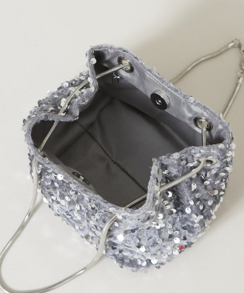 NANO universe(ナノユニバース)の「スパンコール巾着バッグ(ショルダーバッグ・レディース・ブラック/シルバー・F)」の16枚目の写真