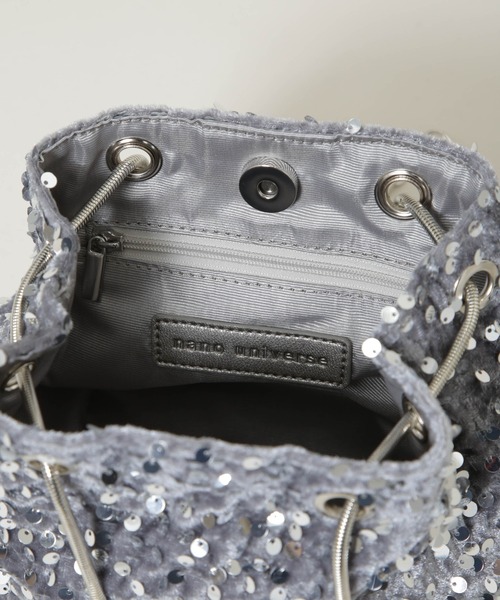 NANO universe(ナノユニバース)の「スパンコール巾着バッグ(ショルダーバッグ・レディース・ブラック/シルバー・F)」の17枚目の写真