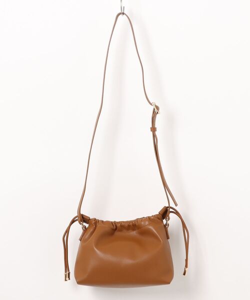 A.P.C.（アーペーセー）の「SAC NINON MINI/バッグ（ショルダーバッグ・レディース・ブラウン系その他・ONESIZE）」の2枚目の写真