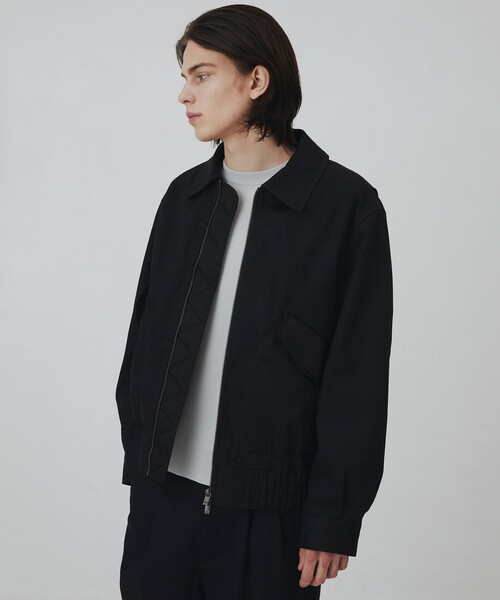 UNITED TOKYO（ユナイテッドトウキョウ）の「SUPIMA DENIM×LIMONTA フライトブルゾン（デニムジャケット・メンズ・ブラック/ダークインディゴブルー・1/2）」の2枚目の写真