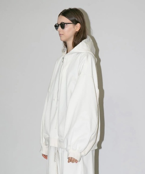 my beautiful landlet(マイビューティフルランドレット)の「【my beautiful landlet】COTTON & POLYESTER × SWEAT PULLOVER HOODIE(パーカー・メンズ・ブラック/キナリ/グリーン・0/1)」の5枚目の写真