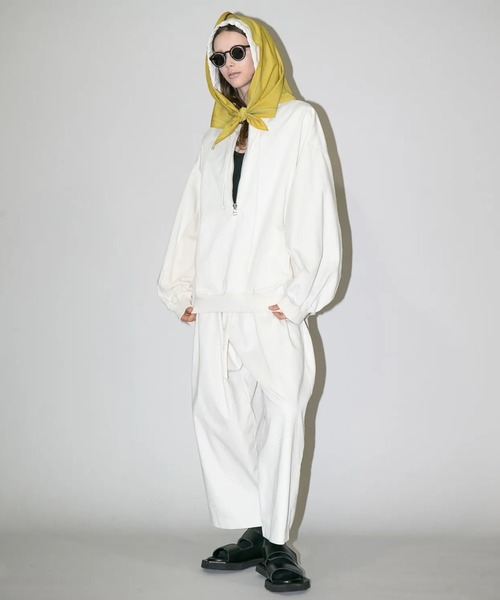 my beautiful landlet(マイビューティフルランドレット)の「【my beautiful landlet】COTTON & POLYESTER × SWEAT PULLOVER HOODIE(パーカー・メンズ・ブラック/キナリ/グリーン・0/1)」の8枚目の写真