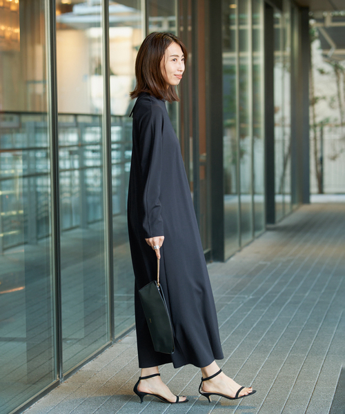 VERMEIL par iena（ヴェルメイユパーイエナ）の「《追加2》2WAYロールカラーワンピース（ワンピース・レディース・ネイビー・38/36）」の22枚目の写真