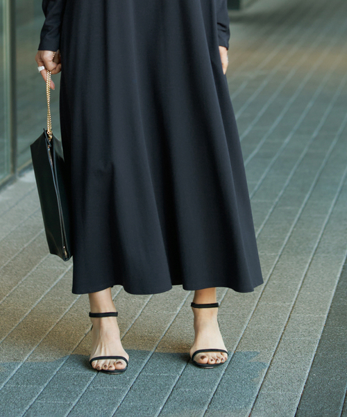 VERMEIL par iena（ヴェルメイユパーイエナ）の「《追加2》2WAYロールカラーワンピース（ワンピース・レディース・ネイビー・38/36）」の20枚目の写真