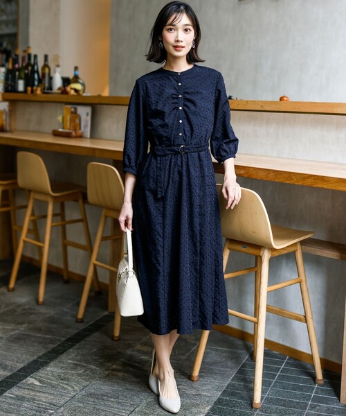 ANY SIS（エニィスィス）の「エンブロイダリー ワンピース（ワンピース・レディース・ライラック系/ネイビー系・LARGE/MEDIUM/SMALL）」の9枚目の写真
