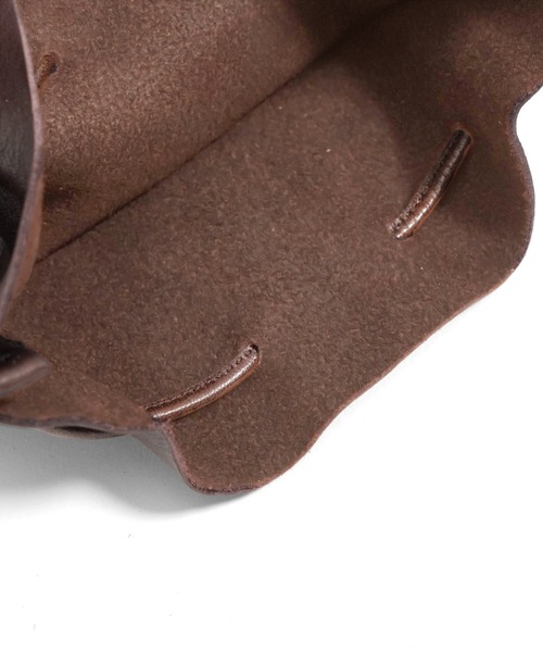 STANDARD SUPPLY（スタンダードサプライ）の「アーツアンドクラフツ / HORSE LEATHER ホースレザー / DROP SHAPE POUCH M ドロップシェイプポーチM（ハンドバッグ・レディース・チョコ/ブラック/タン・FREE）」の13枚目の写真