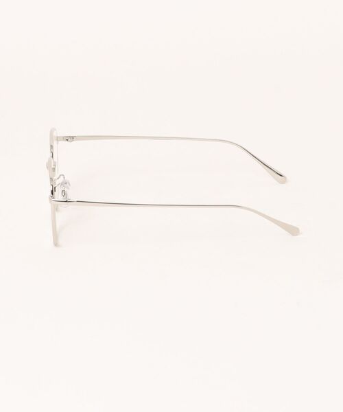 Revo.（レボ）の「WELLINGTON CLEAR LENS GLASSES / メタルフレーム ウェリントン型 メガネ 伊達メガネ クリアレンズ UVカット（メガネ・レディース・ゴールド/シルバー・FREE）」の3枚目の写真