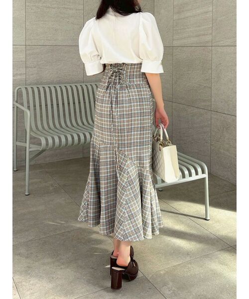 dazzlin(ダズリン)の「カーヴィーラインマーメイドスカート(スカート・レディース・アイボリー/オフホワイト/ブラック/その他1・MEDIUM/SMALL)」の9枚目の写真