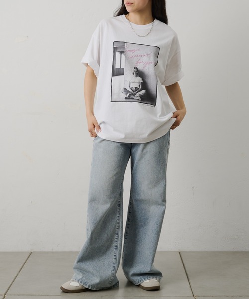 COLONY 2139(コロニートゥーワンスリーナイン)の「ConVenir / プロモーションフォトTEE(Tシャツ/カットソー・メンズ・ホワイト系その他/ブラック系その他2/ホワイト系その他2/ブラック系その他・MEDIUM/LARGE)」の13枚目の写真