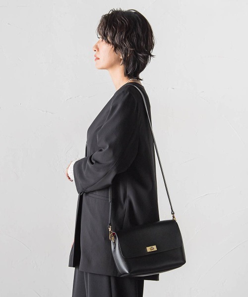 la.f…（ラエフ）の「ハイストレッチカルゼジャケット（ノーカラージャケット・レディース・チャコールグレー/ブラック・9号/7号/11号）」の4枚目の写真