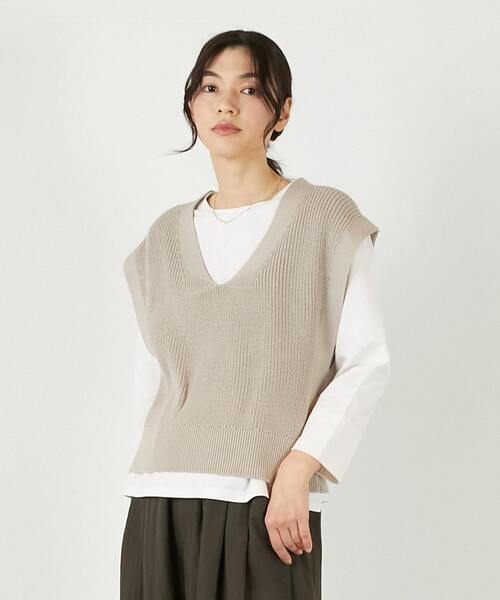 MELROSE claire（メルローズ クレール）の「【コットンミックスの片畦Vネックベスト】（ベスト・レディース・ベージュ/チャコールグレー/オフホワイト・FREE）」の3枚目の写真