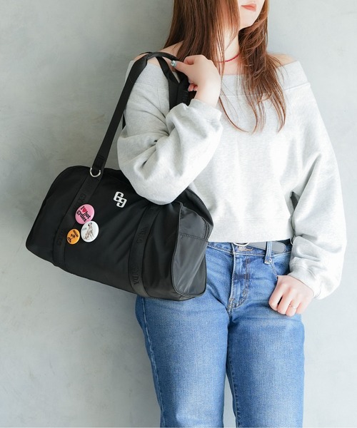 GYDA(ジェイダ)の「【GYDA/ジェイダ】 CASUAL-BADGE SERIES 缶バッジ4コセット付きボストンバッグ(ボストンバッグ・レディース・ブラック・FREE)」の1枚目の写真