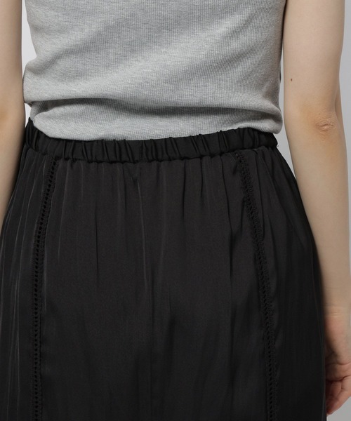 niko and...（ニコアンド）の「ランジェライクミディースカート（スカート・レディース・ブラック/ブルー/アイボリー・FREE）」の22枚目の写真