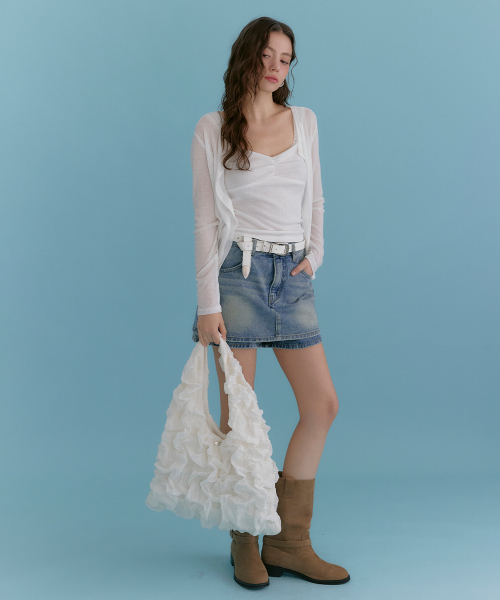 MICANE(ミケーネ)の「シルビアクリンクルソフトホーボーバッグ_large.ver(ショルダーバッグ・レディース・ブラック/クリーム・1)」の4枚目の写真