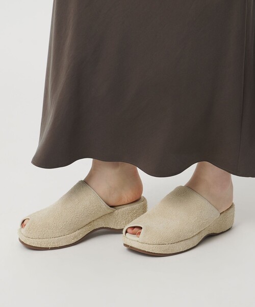 ODETTE E ODILE（オデットエオディール）の「ピープトゥウェッジ サンダル45（サンダル・レディース・ナチュラル/ブラック・35/37/36）」の4枚目の写真