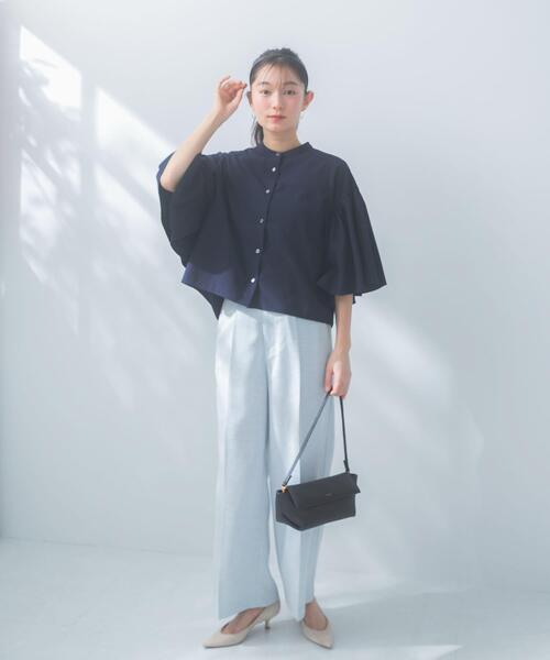 URBAN RESEARCH ROSSO WOMEN(アーバンリサーチ ロッソ)の「『一部WEB限定カラー』UVカットウォッシャブルリネン混ブラウス(シャツ/ブラウス・レディース・イエロー/ネイビー/オフホワイト/レッド・FREE)」の14枚目の写真