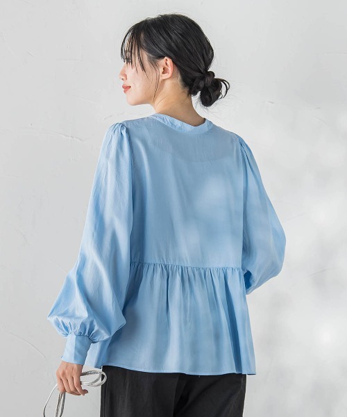 Droite lautreamont(ドロワットロートレアモン)の「2WAYシアーペプラムシャツ(シャツ/ブラウス・レディース・ブラック/オフホワイト/ブルー・M)」の20枚目の写真