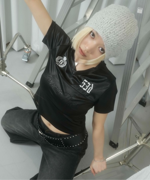 sedacle girl(セダクルガール)の「ラインストーンユニフォームT(Tシャツ/カットソー・レディース・ブラック/オフホワイト・MEDIUM/SMALL)」の3枚目の写真