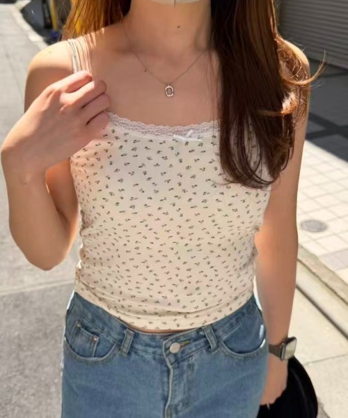 mebole(メボレ)の「小花柄カップ付きキャミソール(キャミソール・レディース・ホワイト/アイボリー/グレー・FREE)」の16枚目の写真