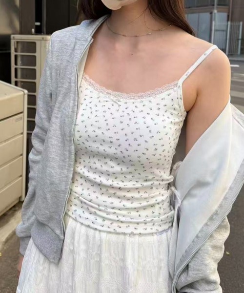 mebole(メボレ)の「小花柄カップ付きキャミソール(キャミソール・レディース・ホワイト/アイボリー/グレー・FREE)」の8枚目の写真