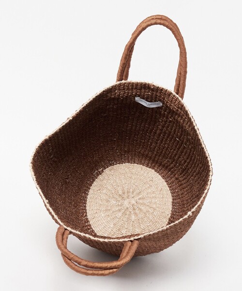 UNITED ARROWS（ユナイテッドアローズ）の「アバカ ダブルハンドル トートバッグ（かごバッグ・レディース・ブラウン系/ブラック・FREE）」の8枚目の写真