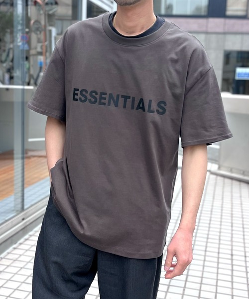 FOG ESSENTIALS（エフオージーエッセンシャルズ）の「【FOG ESSENTIALS】エッセンシャルズ FRONT LOGO BOXY TEE SS ロゴ Tシャツ ラバープリント（Tシャツ/カットソー・メンズ・スミクロ・L/XL）」の9枚目の写真