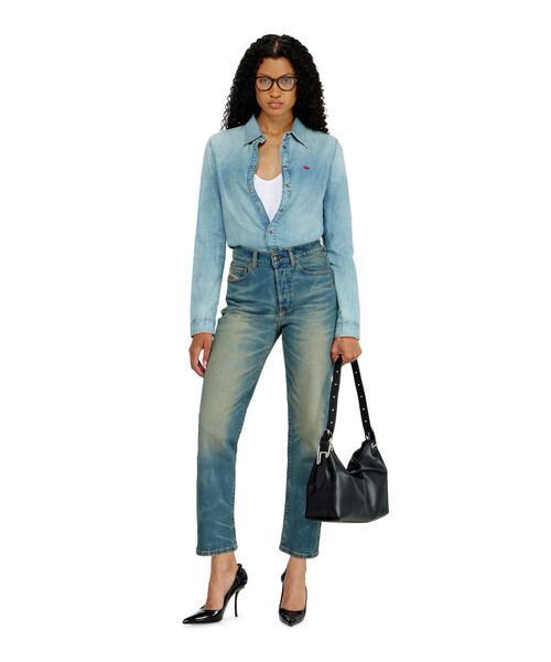 DIESEL(ディーゼル)の「ウィメンズ デニムパンツ 1981 D-WENT(デニムパンツ・レディース・インディゴブルー・28inch/24inch/26inch/32inch/30inch)」の3枚目の写真