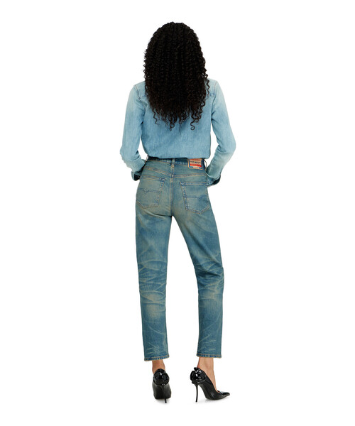 DIESEL(ディーゼル)の「ウィメンズ デニムパンツ 1981 D-WENT(デニムパンツ・レディース・インディゴブルー・28inch/24inch/26inch/32inch/30inch)」の4枚目の写真