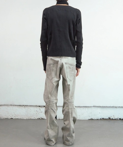 NVRFRGT（ネヴァーフォーゲット）の「【NVRFRGT】3D TWISTED JEANS 3.0（デニムパンツ・メンズ・グレー・3/2/1）」の4枚目の写真