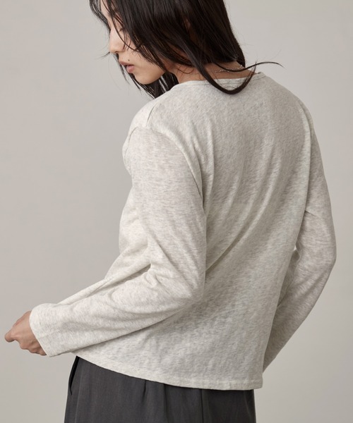 OFROOM(オフルーム)の「Sheer Henley Layered Style Top|シアーヘンリーレイヤード風トップス(Tシャツ/カットソー・レディース・ホワイト×グレー/ホワイト/オートミール・FREE)」の15枚目の写真