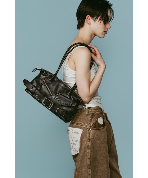 Knuth Marf(クヌースマーフ)の「rider shoulder bag(ショルダーバッグ・レディース・ブラウン/ブラック・ONE SIZE)」の2枚目の写真