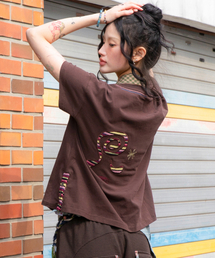 RuNaKi'Hu'（ルナキフ）の「WXT085 オンコストライプアプリケTシャツ (ブラウン)（Tシャツ/カットソー）」