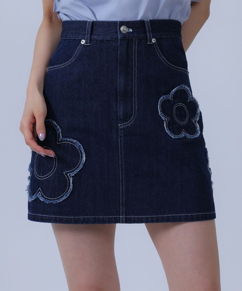 MARY QUANT(マリークワント)の「デイジーパッチデニムミニ スカート(デニムスカート・レディース・ブルー/ホワイト/ネイビー・M)」の3枚目の写真
