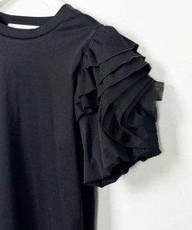 PICCIN PERLA（ピッチンペルラ）の「ローズティアードスリーブプルオーバー（Tシャツ/カットソー）」