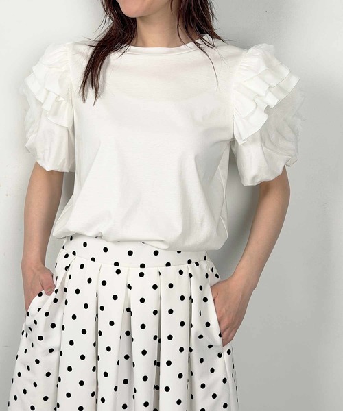PICCIN PERLA(ピッチンペルラ)の「ローズティアードスリーブプルオーバー(Tシャツ/カットソー・レディース・オフホワイト/ブラック・M)」の9枚目の写真