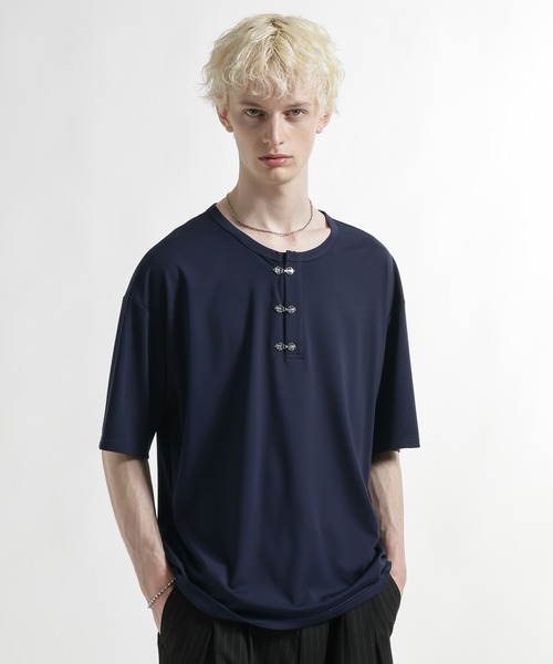 HARE（ハレ）の「メタルボタンヘンリーネックカット(HARE)（Tシャツ/カットソー・メンズ・ホワイト/ブルー/ブラック・FREE）」の3枚目の写真