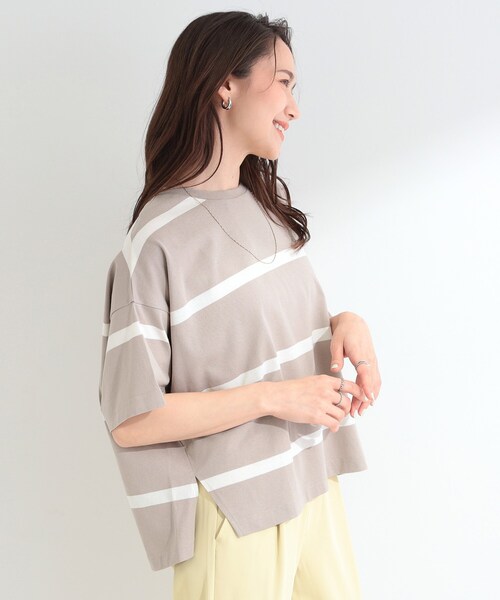 SHOO・LA・RUE(シューラルー)の「【ひんやり/S-LL】涼しげで爽やか 太ボーダー斜め切り替えTシャツ(Tシャツ/カットソー・レディース・ブラック系2/ブルー系その他4/ベージュ系2/スモーキーグリーン系3・04/03/02/01)」の17枚目の写真