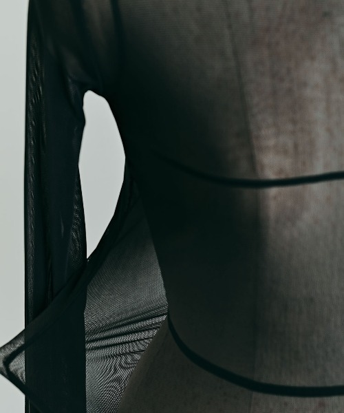 W:Huku(フーク)の「【新色追加】ストレッチ メッシュ ハイネック トップス / Sheer Stretch Mesh Mock Neck Top(Tシャツ/カットソー・レディース・ブルー系その他/クリーム・FREE)」の22枚目の写真