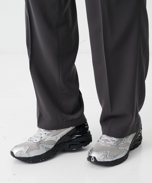 MIZUNO(ミズノ )の「【MIZUNO/ミズノ】WAVE RIDER 10(スニーカー・メンズ・シルバー/ブラック・29/28/27.5/26.5)」の8枚目の写真