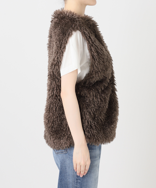 Spick & Span（スピックアンドスパン）の「フェイクファーベスト（ベスト・レディース・アイボリー/モカ・FREE）」の16枚目の写真