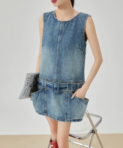 semplice（センプリチェ）の「ノースリーブデニムワンピース（ワンピース・レディース・ブルー・S/M/L）」の4枚目の写真
