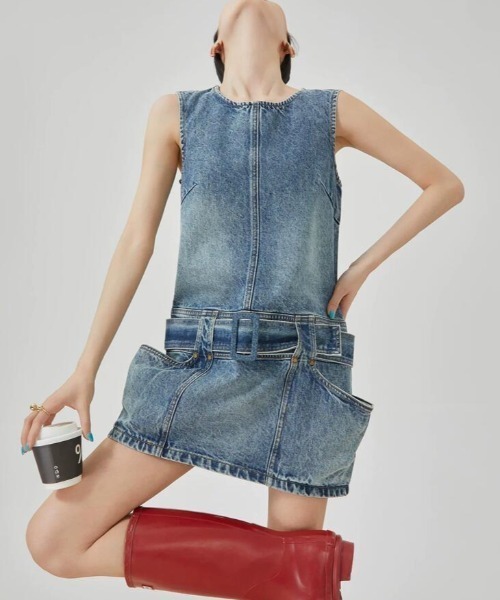 semplice（センプリチェ）の「ノースリーブデニムワンピース（ワンピース・レディース・ブルー・S/M/L）」の7枚目の写真