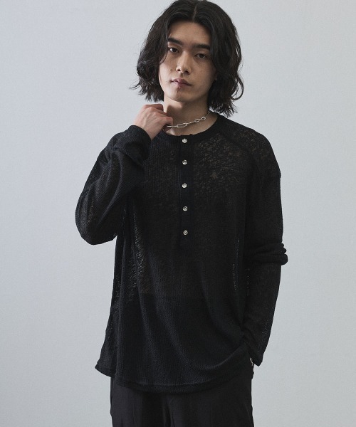 Shoowtime（ショウタイム）の「Sheer Henley Neck Long Sleeve T-Shirt / シアーヘンリーネックロングTシャツ（Tシャツ/カットソー・メンズ・ホワイト/ブラック/ライトブラウン・MEDIUM/LARGE/X-LARGE）」の4枚目の写真