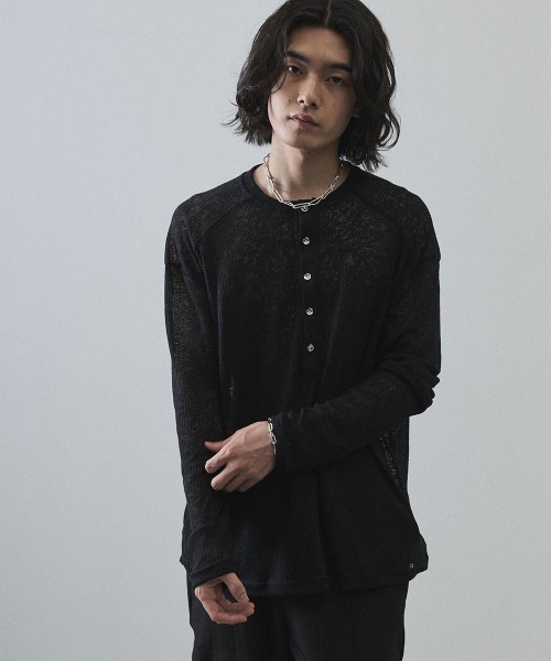Shoowtime（ショウタイム）の「Sheer Henley Neck Long Sleeve T-Shirt / シアーヘンリーネックロングTシャツ（Tシャツ/カットソー・メンズ・ホワイト/ブラック/ライトブラウン・MEDIUM/LARGE/X-LARGE）」の5枚目の写真