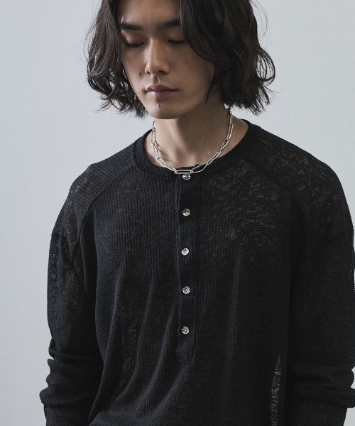 Shoowtime（ショウタイム）の「Sheer Henley Neck Long Sleeve T-Shirt / シアーヘンリーネックロングTシャツ（Tシャツ/カットソー・メンズ・ホワイト/ブラック/ライトブラウン・MEDIUM/LARGE/X-LARGE）」の10枚目の写真
