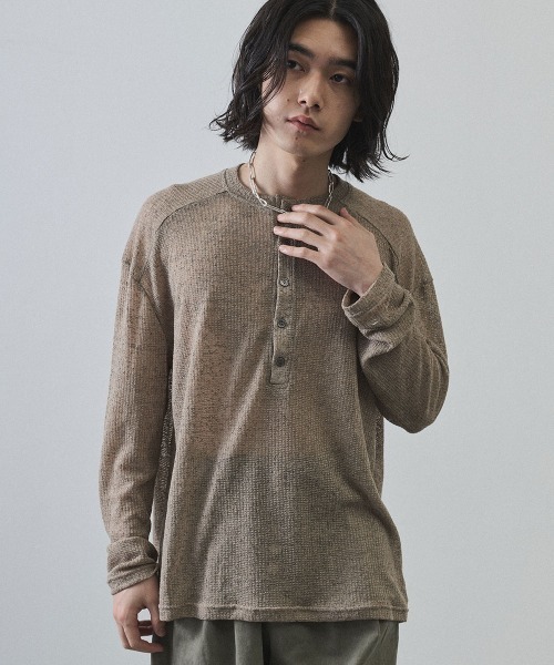 Shoowtime（ショウタイム）の「Sheer Henley Neck Long Sleeve T-Shirt / シアーヘンリーネックロングTシャツ（Tシャツ/カットソー・メンズ・ホワイト/ブラック/ライトブラウン・MEDIUM/LARGE/X-LARGE）」の20枚目の写真
