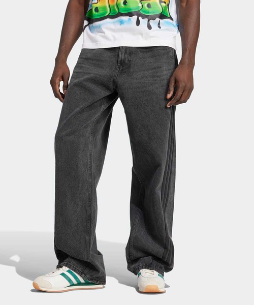 adidas(アディダス)の「Adilenium シーズン3 ルーズフィット デニムパンツ / アディダスオリジナルス adidas Originals(その他パンツ・メンズ・ブラック・27inch/28inch/29inch/30inch/31inch/32inch/33inch/34inch/35inch/36inch)」の1枚目の写真